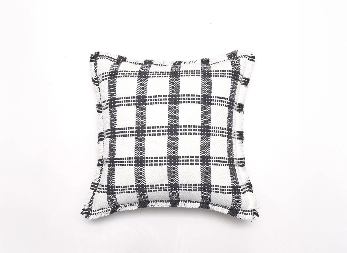 Coussin blanc et gris foncé à carreaux 45x45 cm WARMY - Image 2