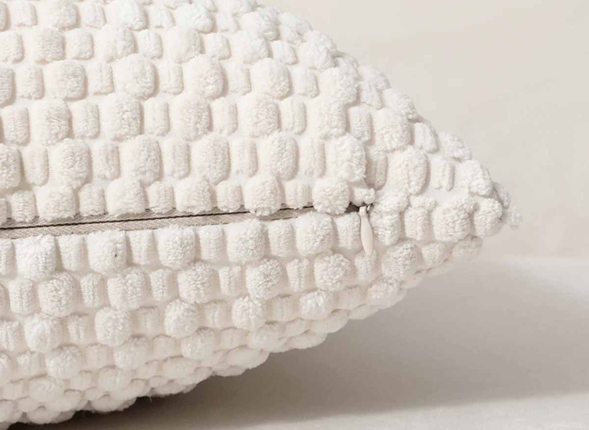 Coussin blanc écru en tissu texturé doux 45x45 cm DUNE - Image 3